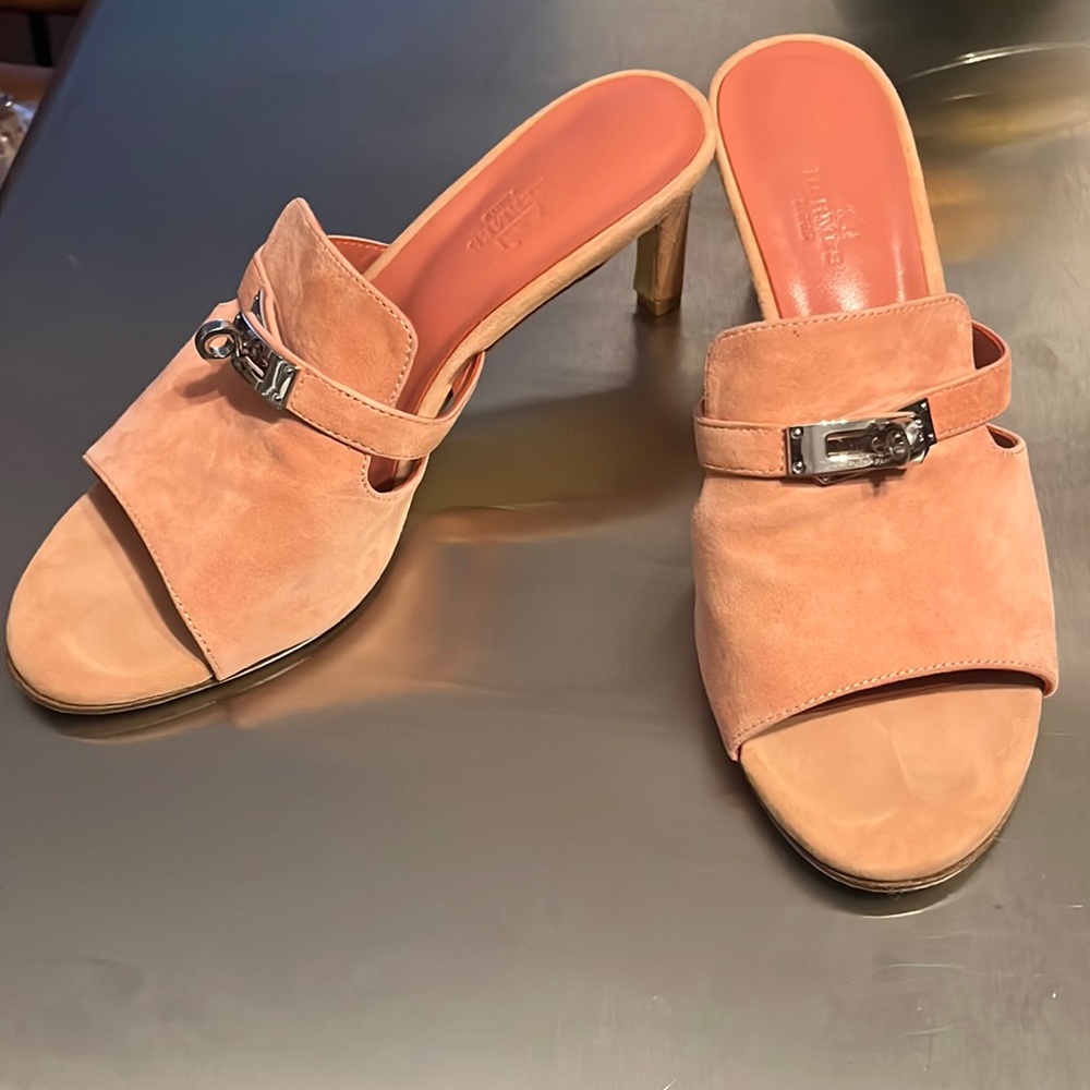 Hermes pumps size 39